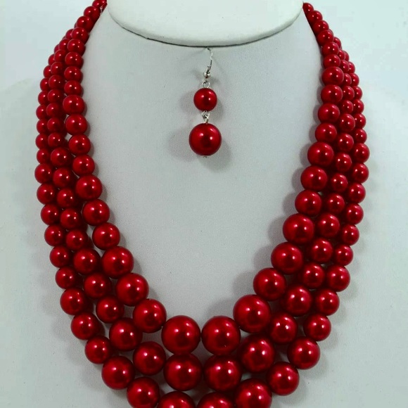 Ladies 18” Faux Pearl Necklace - Picture 2 of 5